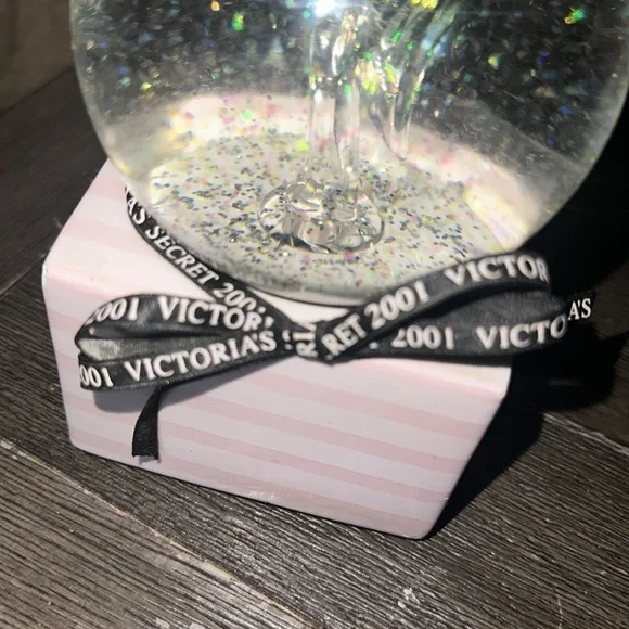 VTG Victoria's Secret 2001 Angel Glitter Snow Globe Music Box Y2K